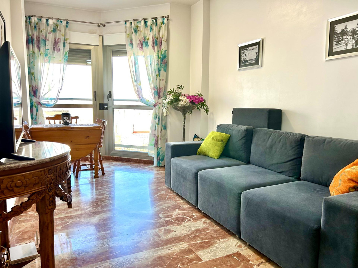 Se vende Apartamento Planta Media de 3 dormitorios en Costa Blanca, Alicante, España