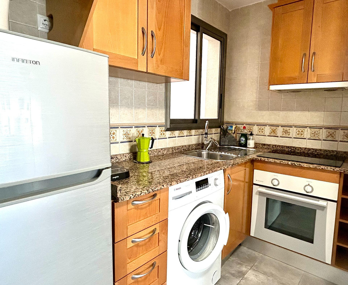 Se vende Apartamento Planta Media de 3 dormitorios en Costa Blanca, Alicante, España