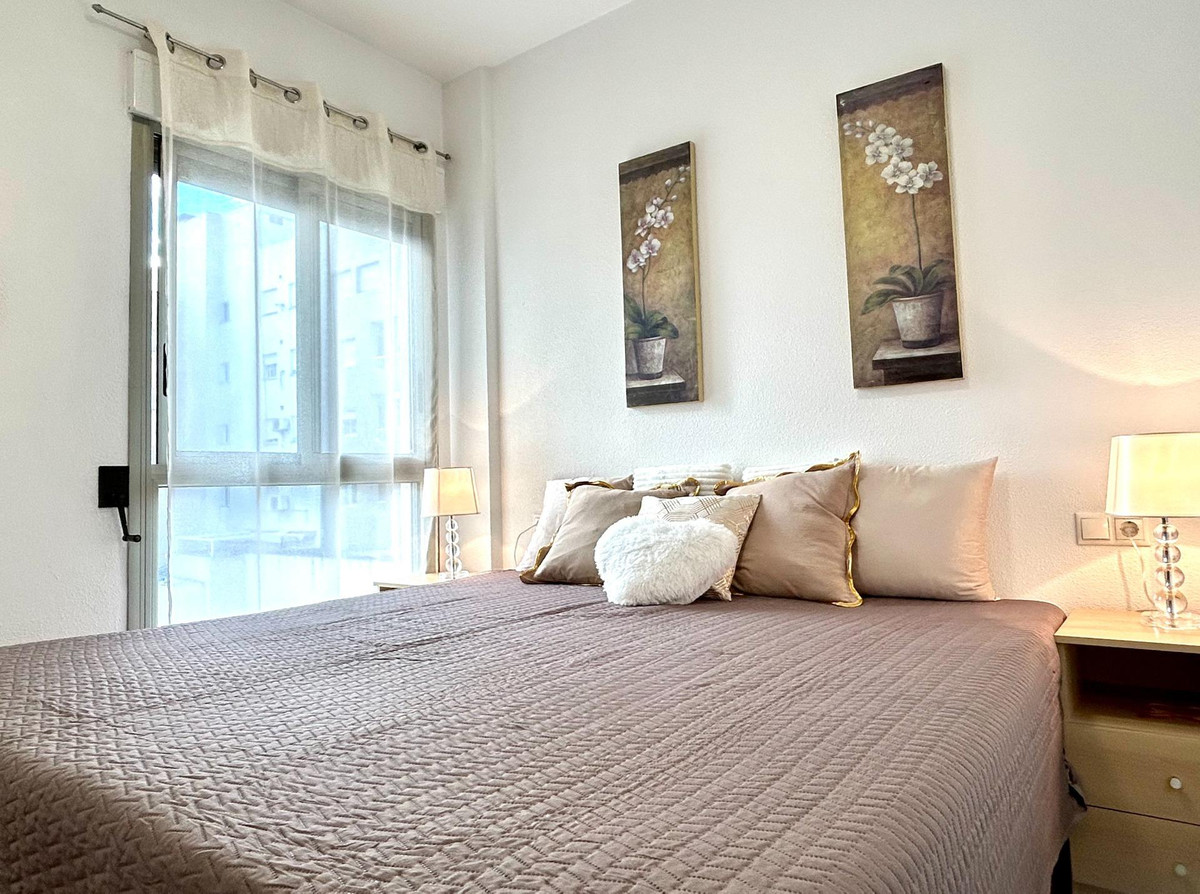 Se vende Apartamento Planta Media de 3 dormitorios en Costa Blanca, Alicante, España