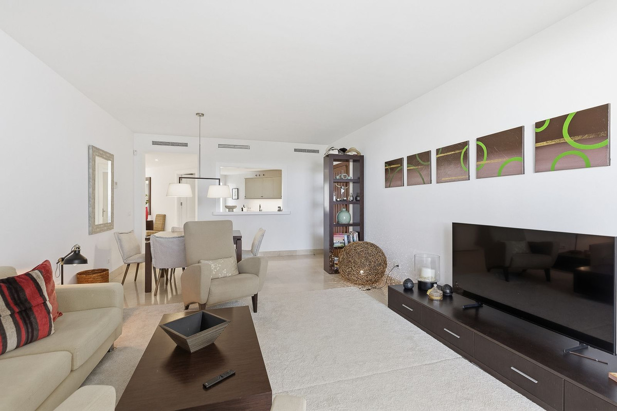 3 Bed Apartment for sale in Nueva Andalucía Costa Del Sol, Málaga, Spain