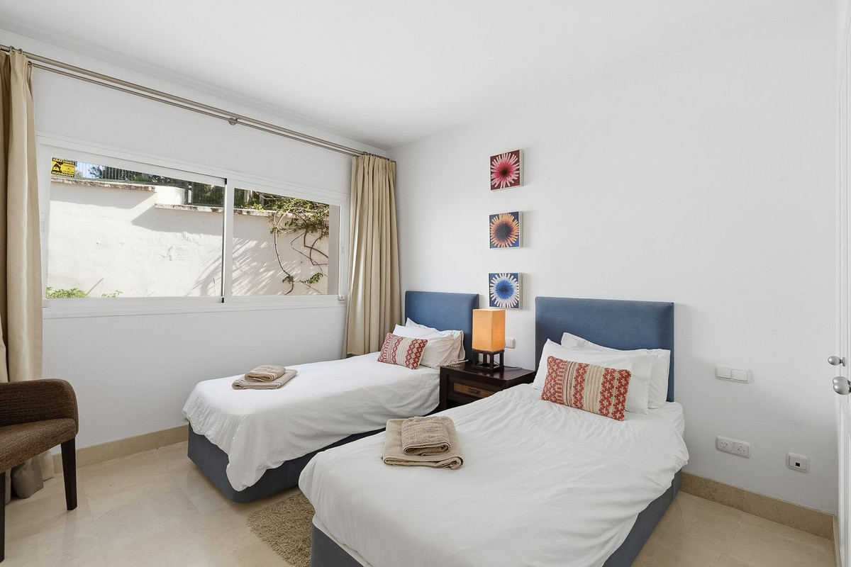 3 Bed Apartment for sale in Nueva Andalucía Costa Del Sol, Málaga, Spain
