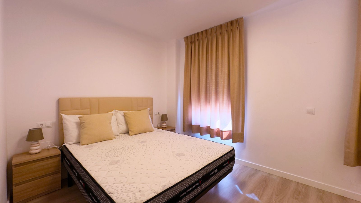 Se vende Apartamento Planta Media de 3 dormitorios en Costa Del Sol, Málaga, España