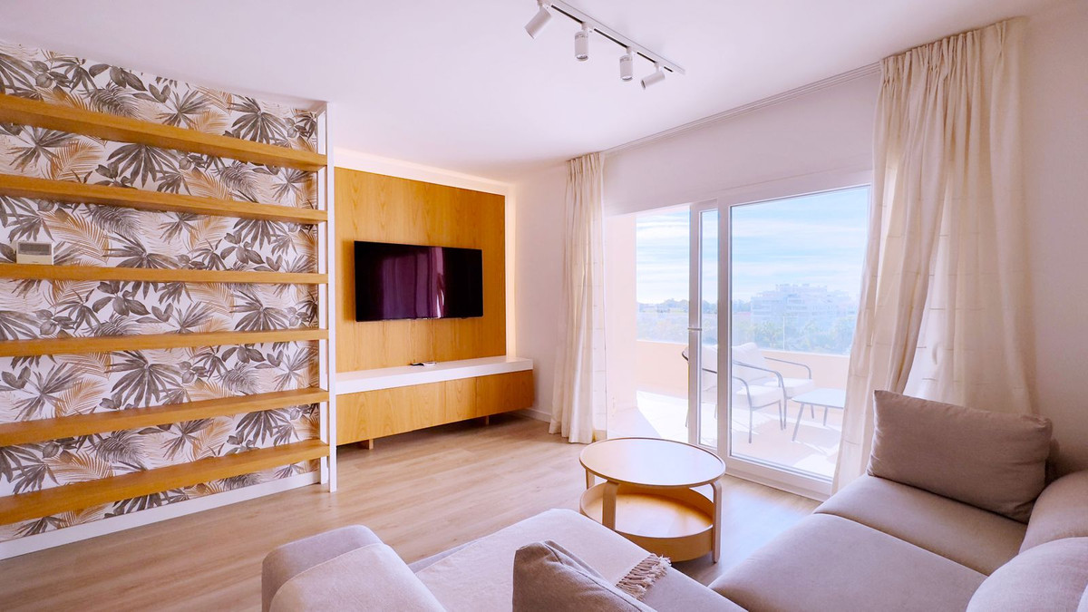 Se vende Apartamento Planta Media de 3 dormitorios en Costa Del Sol, Málaga, España