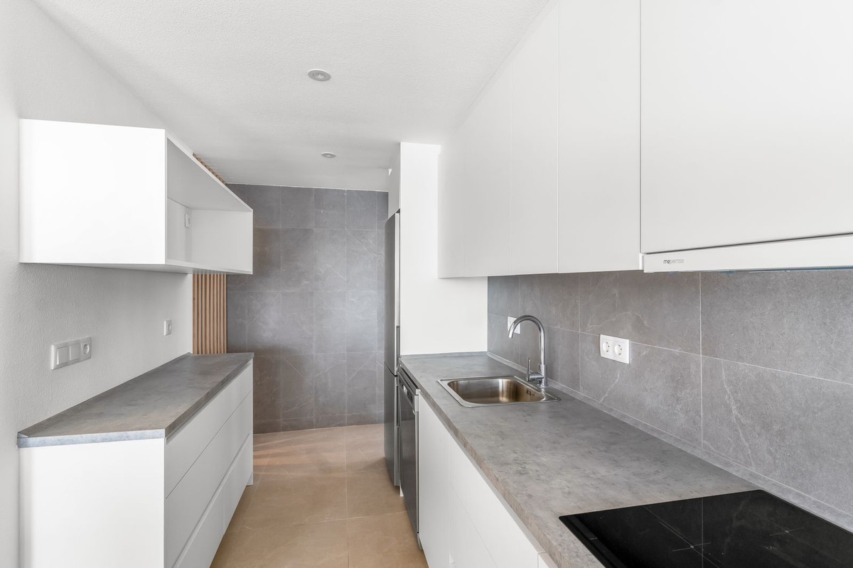 Se vende Apartamento en Planta Última de 2 dormitorios en Costa Blanca, Alicante, España