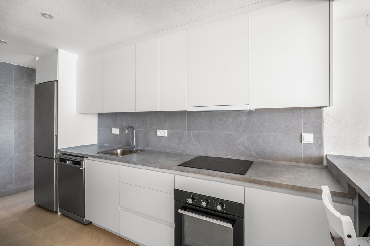 Se vende Apartamento en Planta Última de 2 dormitorios en Costa Blanca, Alicante, España
