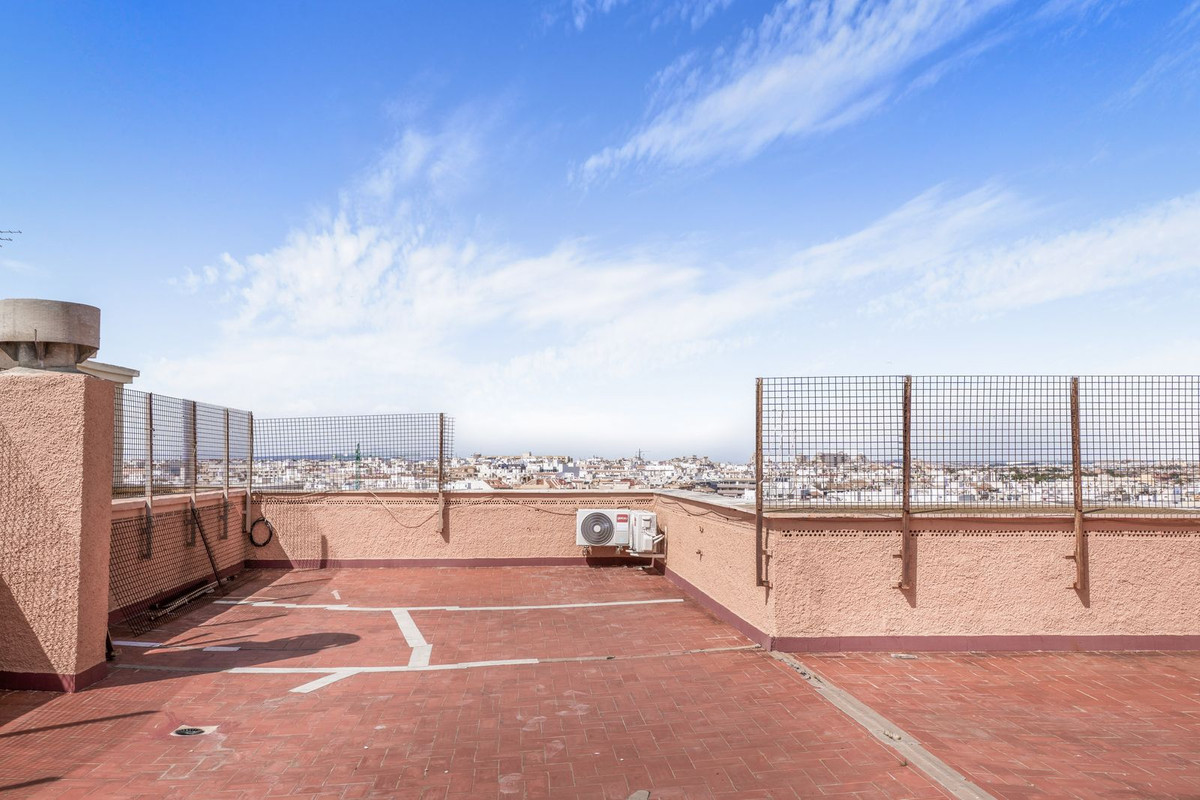 Se vende Apartamento en Planta Última de 2 dormitorios en Costa Blanca, Alicante, España