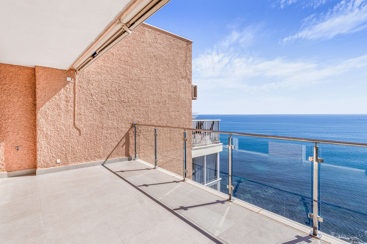 Se vende Apartamento en Planta Última de 2 dormitorios en Costa Blanca, Alicante, España