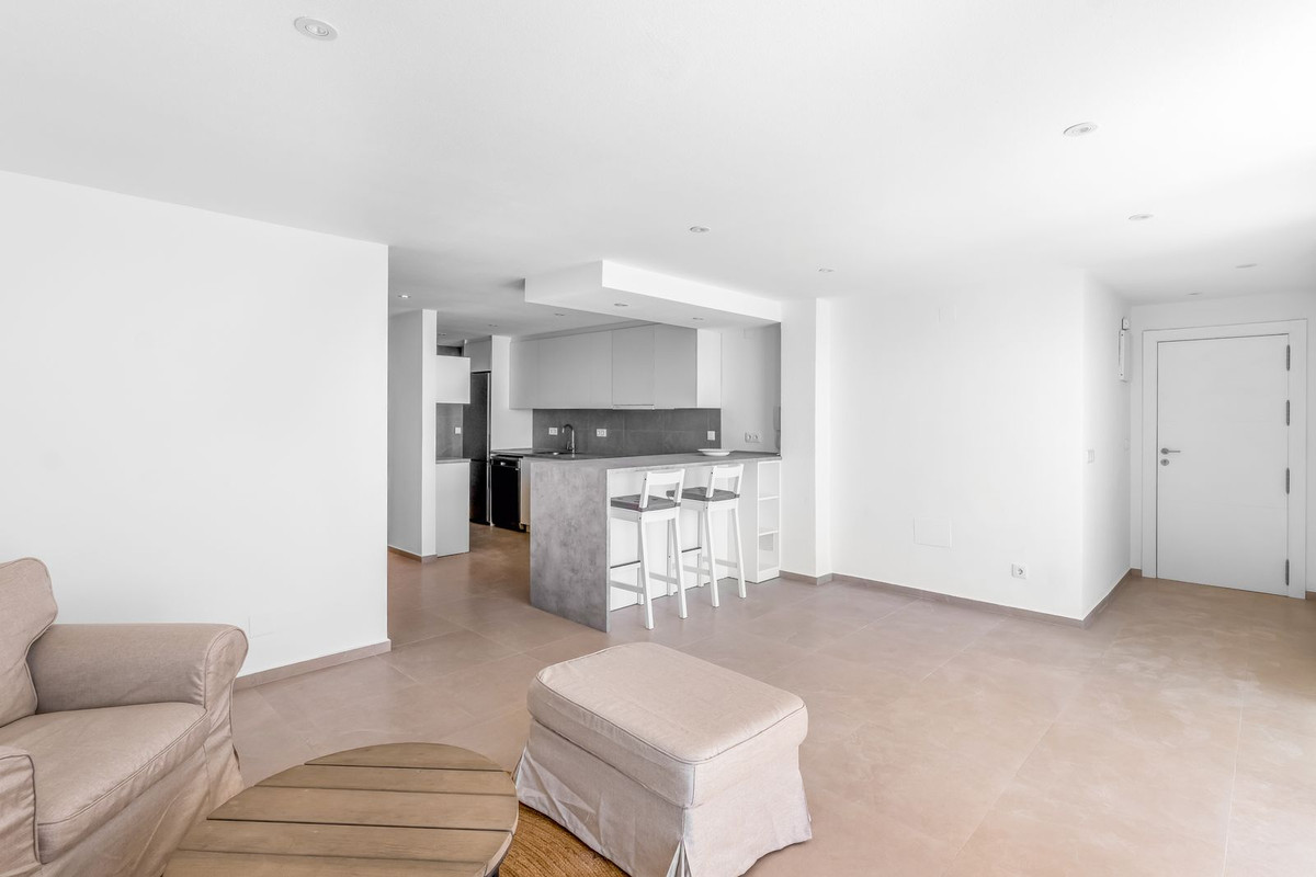 Se vende Apartamento en Planta Última de 2 dormitorios en Costa Blanca, Alicante, España