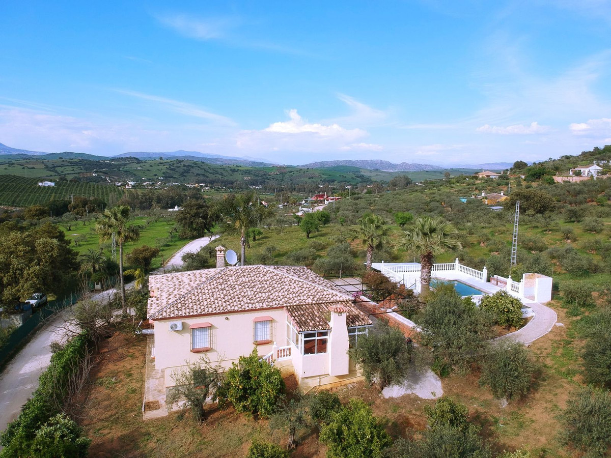 3 Bed Townhouse for sale in Coín Costa Del Sol, Málaga, Spain