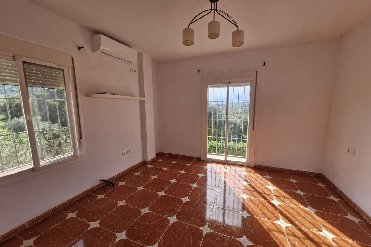 3 Bed Townhouse for sale in Coín Costa Del Sol, Málaga, Spain