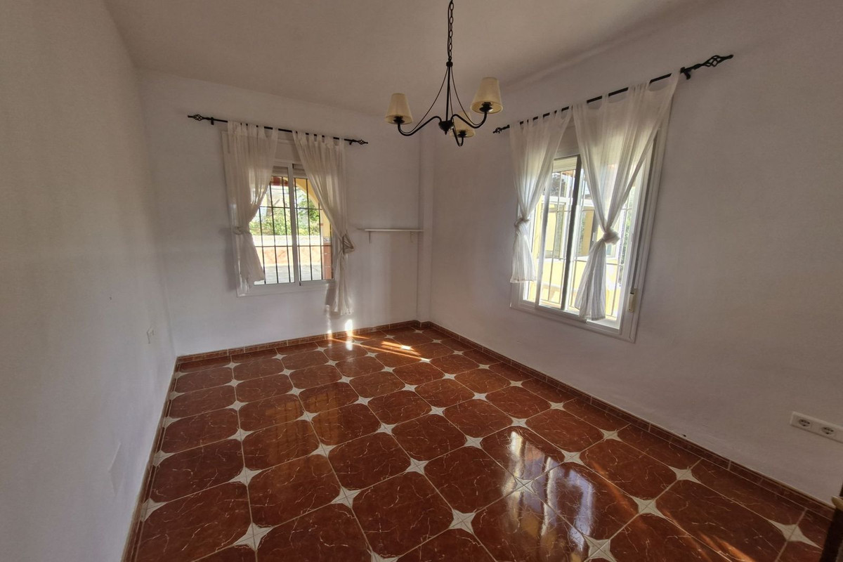 3 Bed Townhouse for sale in Coín Costa Del Sol, Málaga, Spain