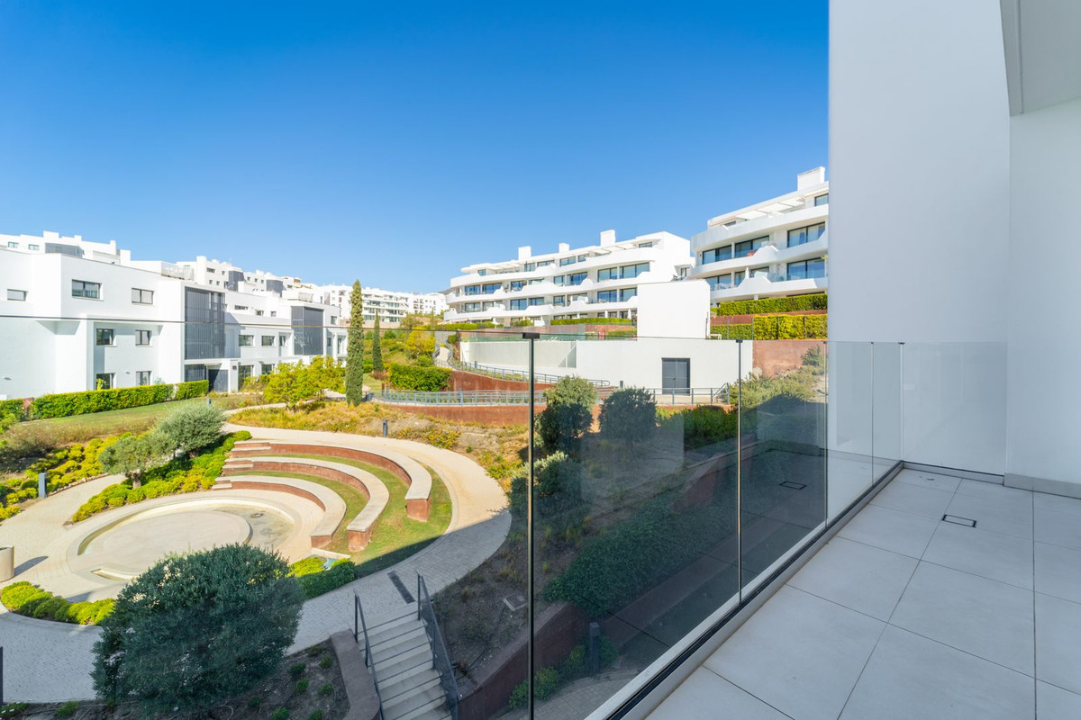 2 Bed Apartment for sale in Fuengirola Costa Del Sol, Málaga, Spain