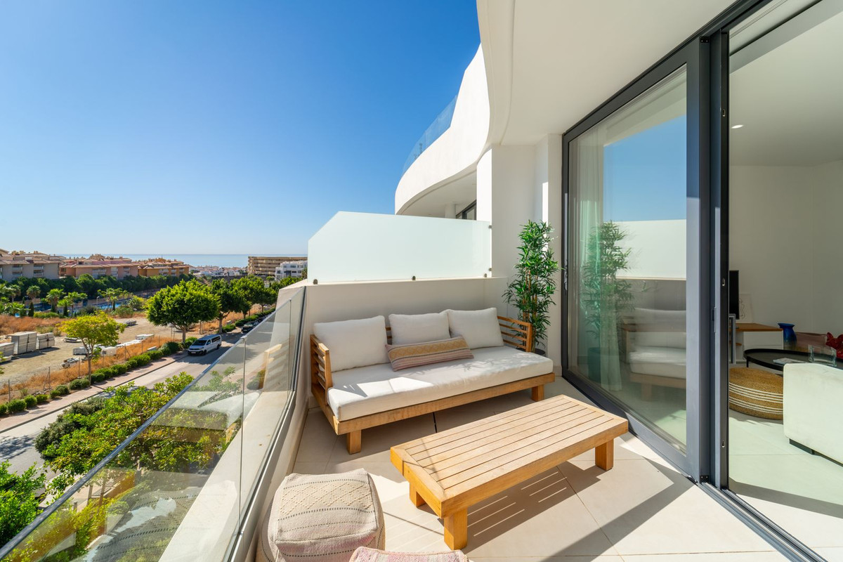2 Bed Apartment for sale in Fuengirola Costa Del Sol, Málaga, Spain