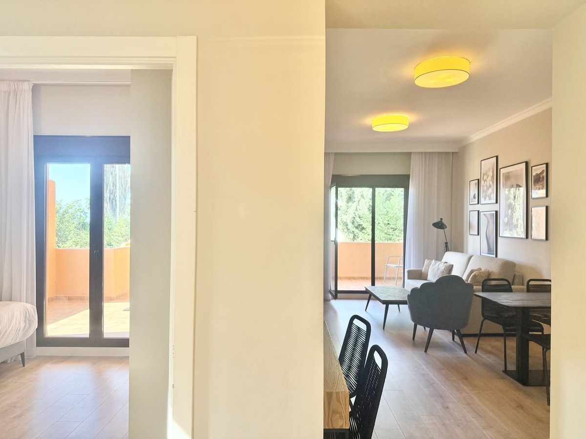3 Bed Apartment for sale in Benahavís Costa Del Sol, Málaga, Spain