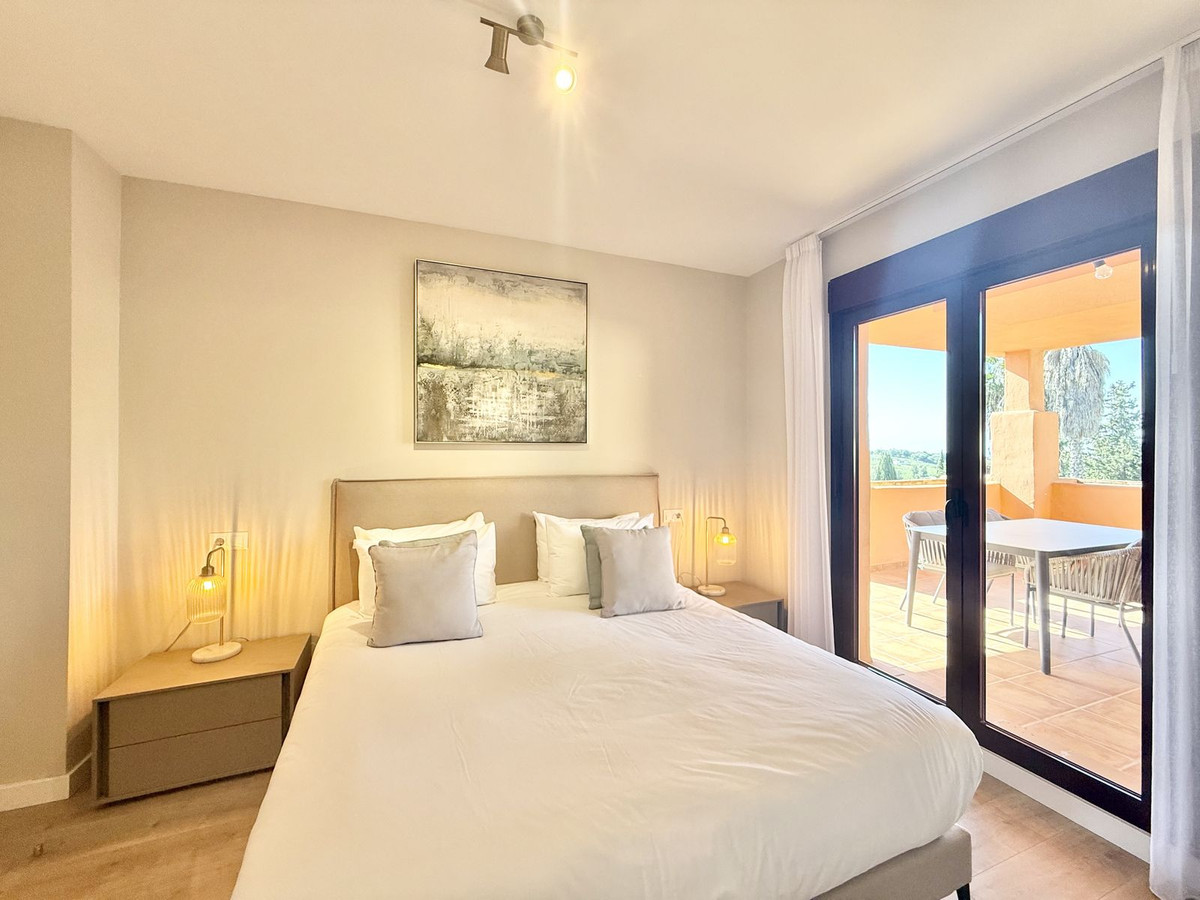 3 Bed Apartment for sale in Benahavís Costa Del Sol, Málaga, Spain