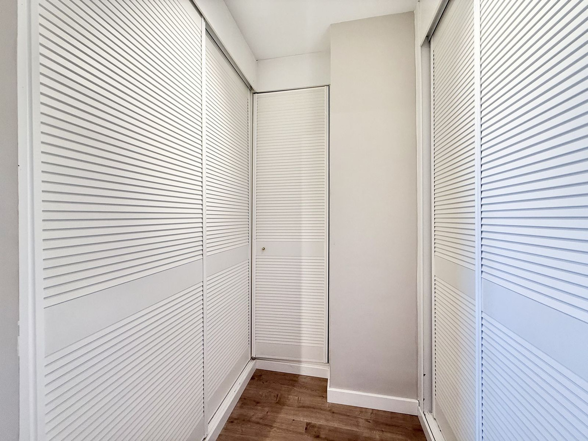 3 Bed Apartment for sale in Benahavís Costa Del Sol, Málaga, Spain