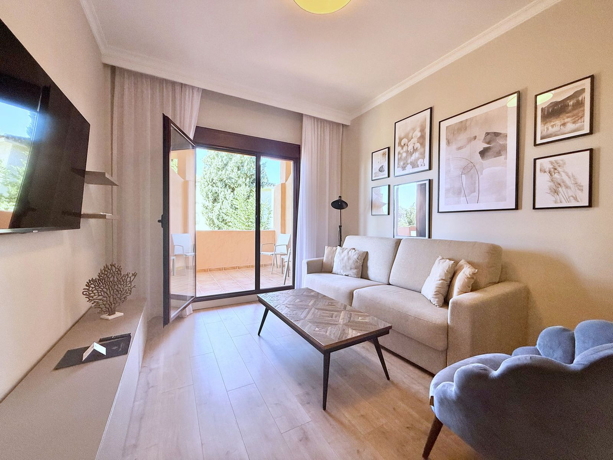 3 Bed Apartment for sale in Benahavís Costa Del Sol, Málaga, Spain