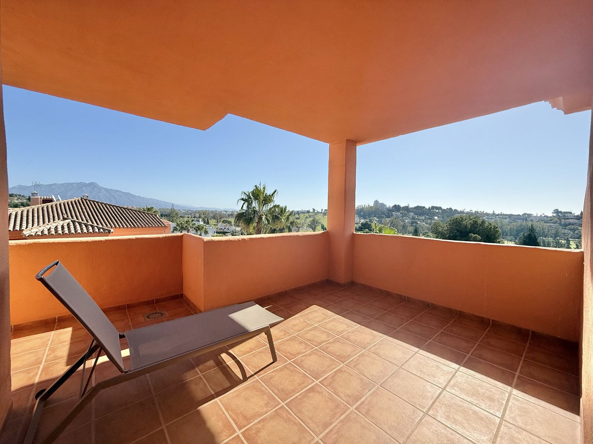 3 Bed Apartment for sale in Benahavís Costa Del Sol, Málaga, Spain