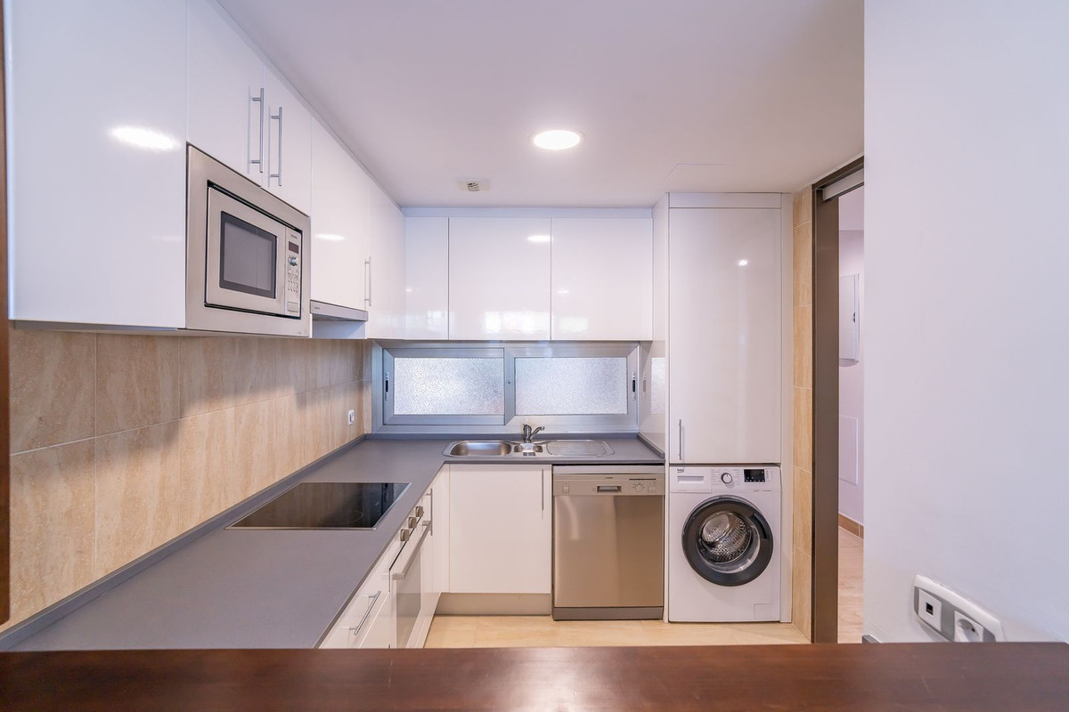 Se vende Apartamento Planta Baja de 3 dormitorios en Costa Del Sol, Málaga, España