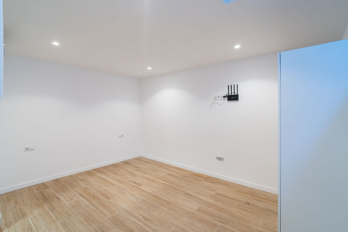 Se vende Apartamento Planta Baja de 3 dormitorios en Costa Del Sol, Málaga, España