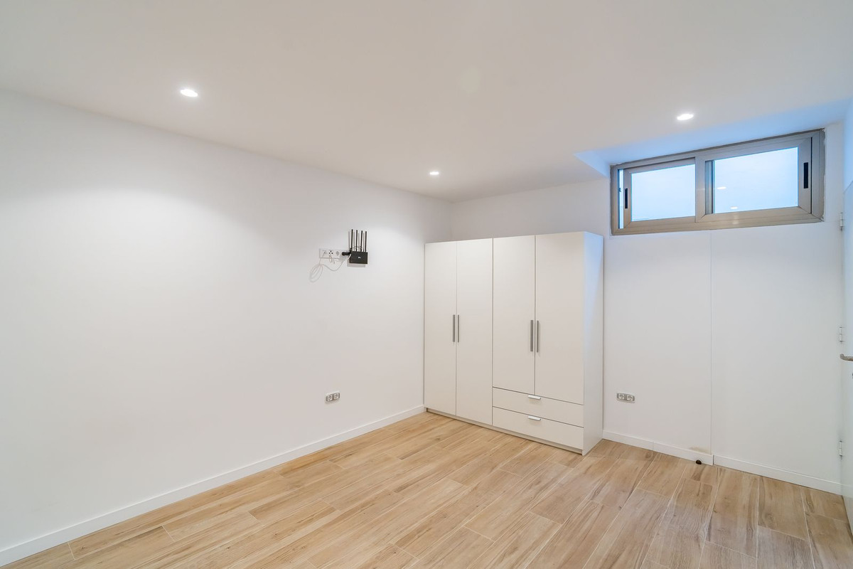 Se vende Apartamento Planta Baja de 3 dormitorios en Costa Del Sol, Málaga, España