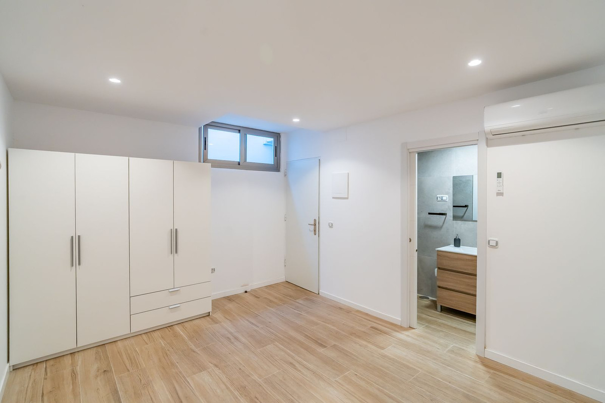 Se vende Apartamento Planta Baja de 3 dormitorios en Costa Del Sol, Málaga, España