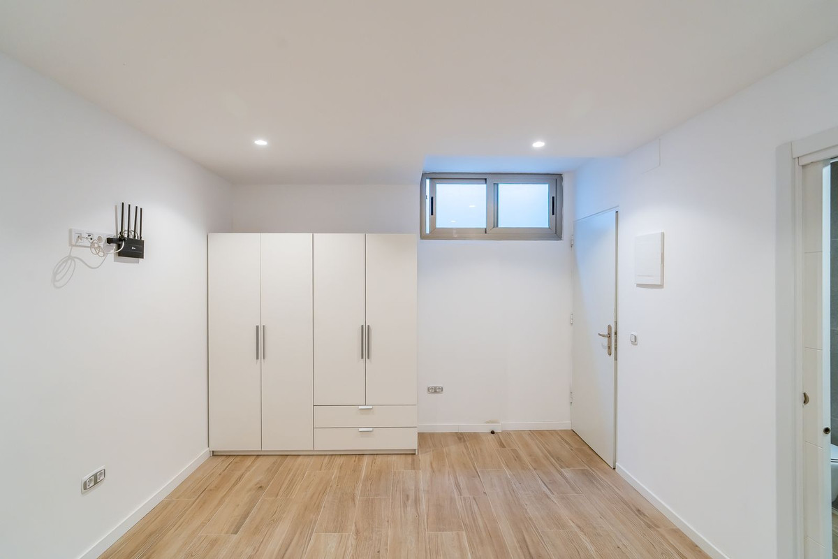 Se vende Apartamento Planta Baja de 3 dormitorios en Costa Del Sol, Málaga, España