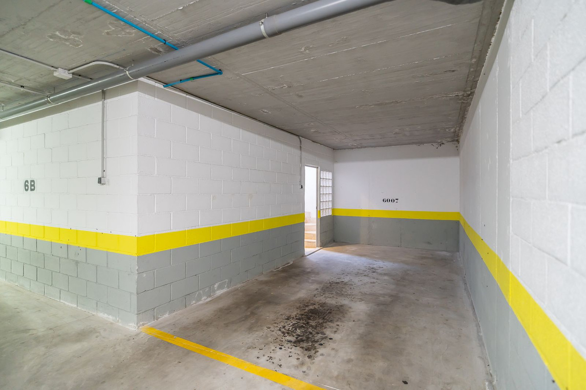 Se vende Apartamento Planta Baja de 3 dormitorios en Costa Del Sol, Málaga, España