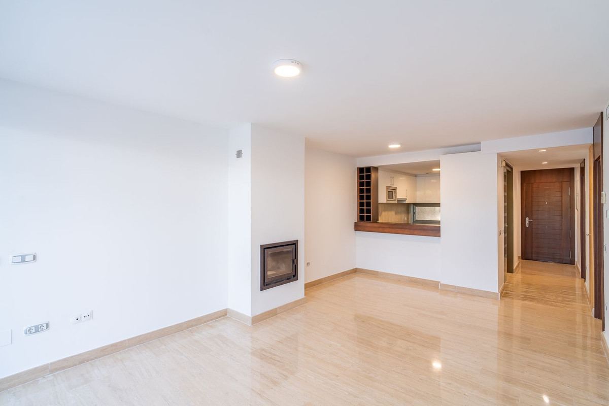 Se vende Apartamento Planta Baja de 3 dormitorios en Costa Del Sol, Málaga, España