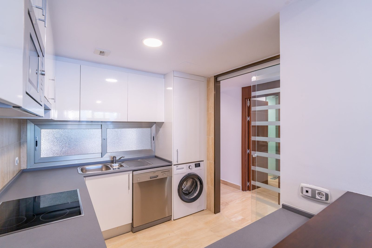 Se vende Apartamento Planta Baja de 3 dormitorios en Costa Del Sol, Málaga, España