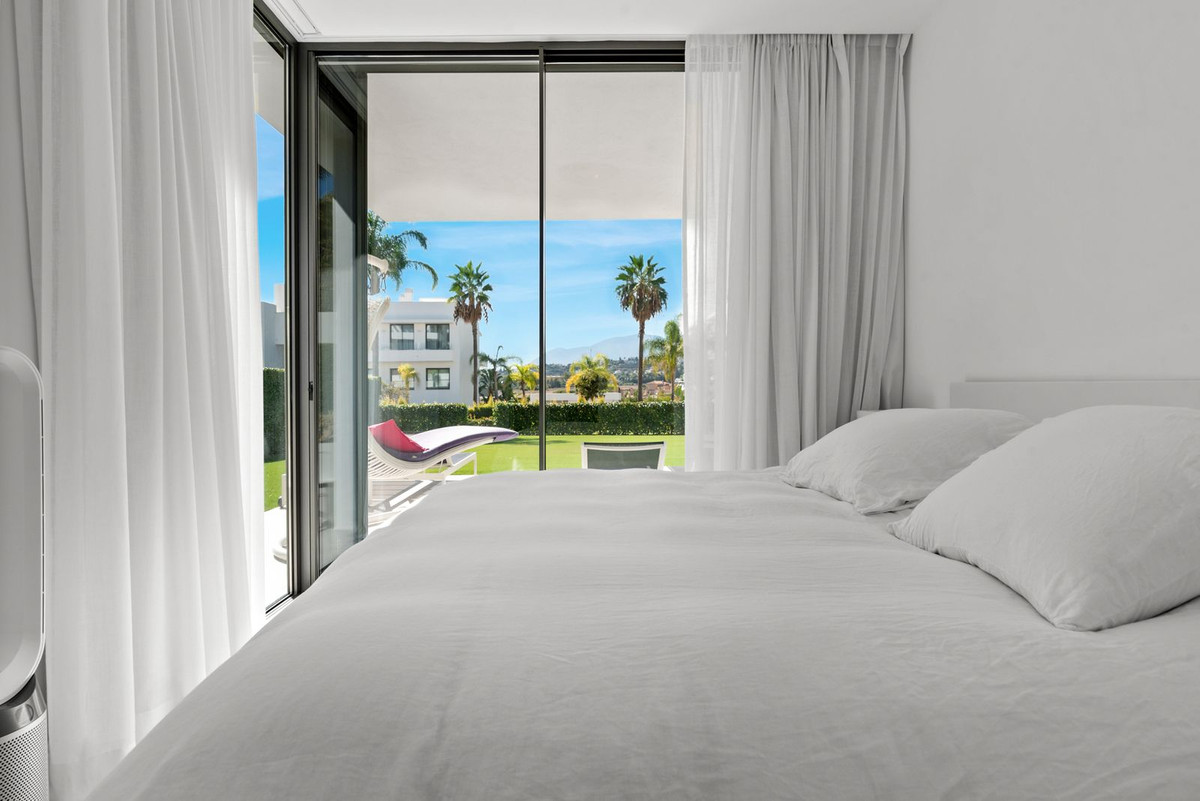 Se vende Apartamento Planta Baja de 3 dormitorios en Costa Del Sol, Málaga, España