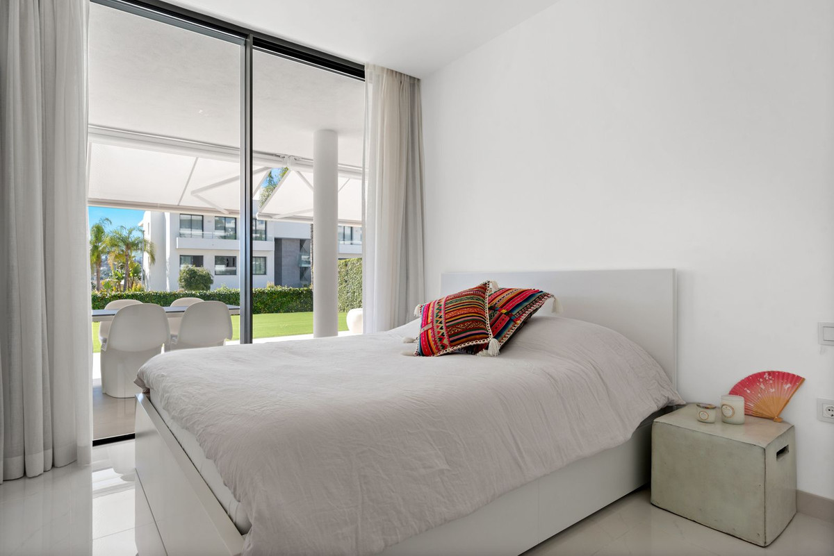 Se vende Apartamento Planta Baja de 3 dormitorios en Costa Del Sol, Málaga, España