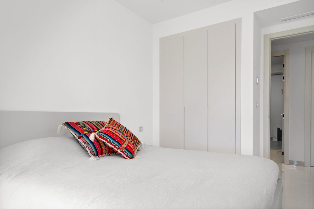 Se vende Apartamento Planta Baja de 3 dormitorios en Costa Del Sol, Málaga, España