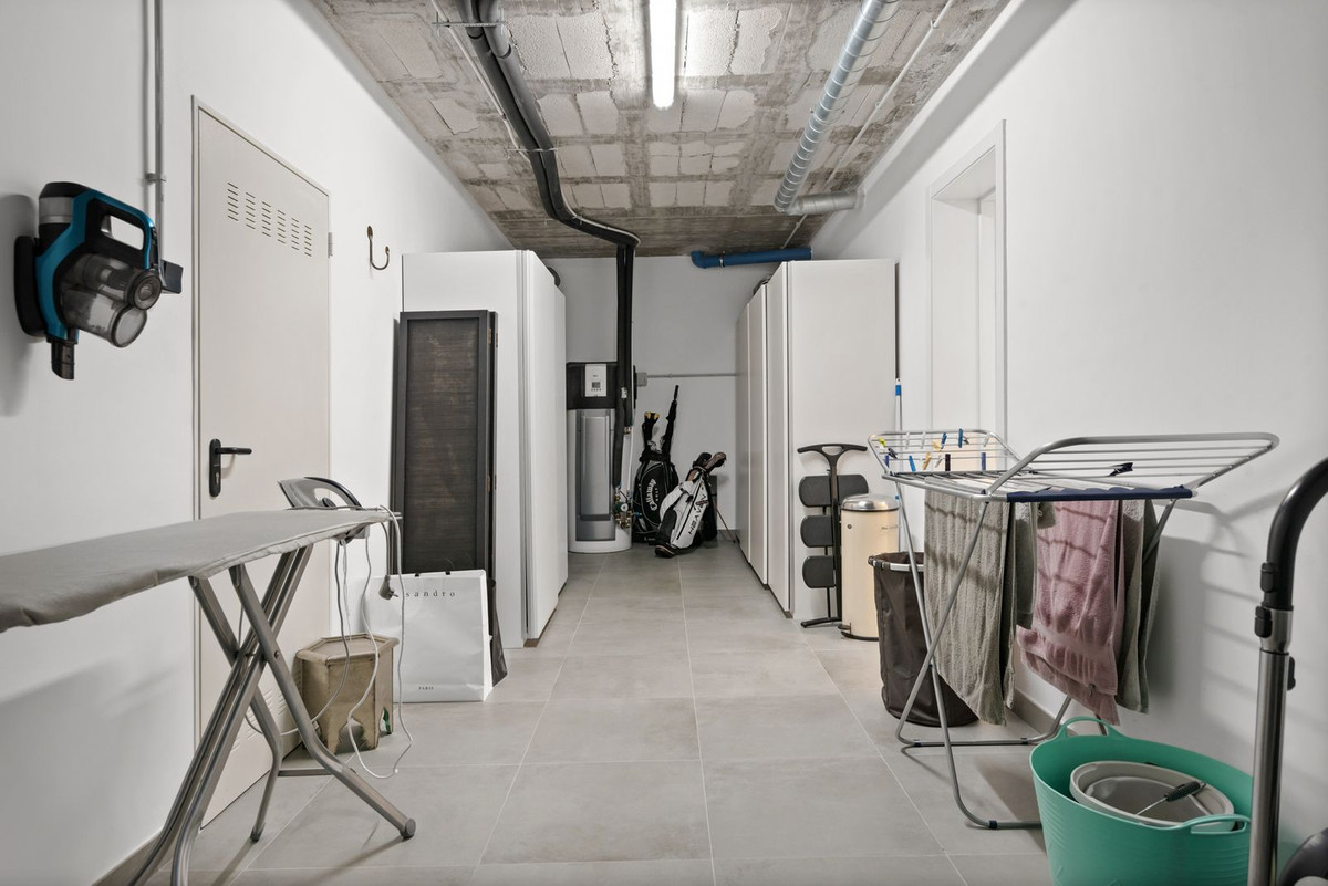 Se vende Apartamento Planta Baja de 3 dormitorios en Costa Del Sol, Málaga, España