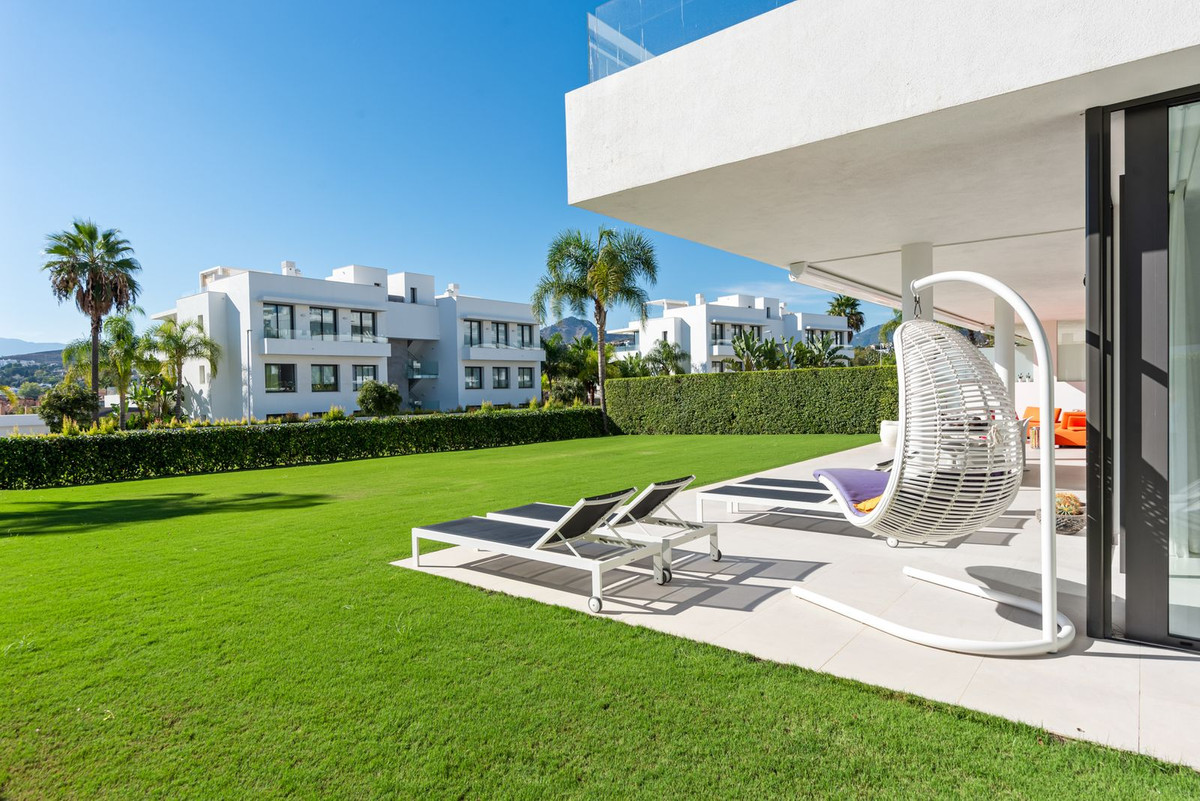 Se vende Apartamento Planta Baja de 3 dormitorios en Costa Del Sol, Málaga, España