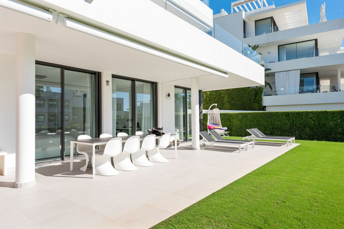 Se vende Apartamento Planta Baja de 3 dormitorios en Costa Del Sol, Málaga, España