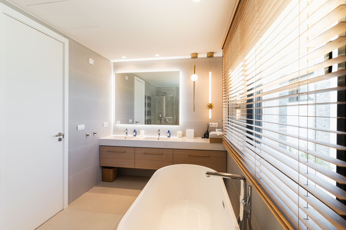 4 Bed Townhouse for sale in Santa Clara Costa Del Sol, Málaga, Spain