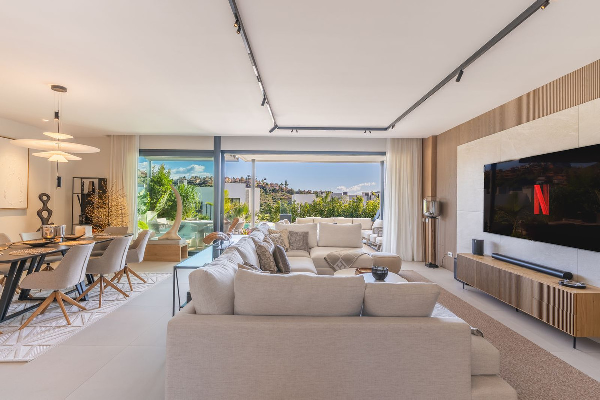 4 Bed Townhouse for sale in Santa Clara Costa Del Sol, Málaga, Spain
