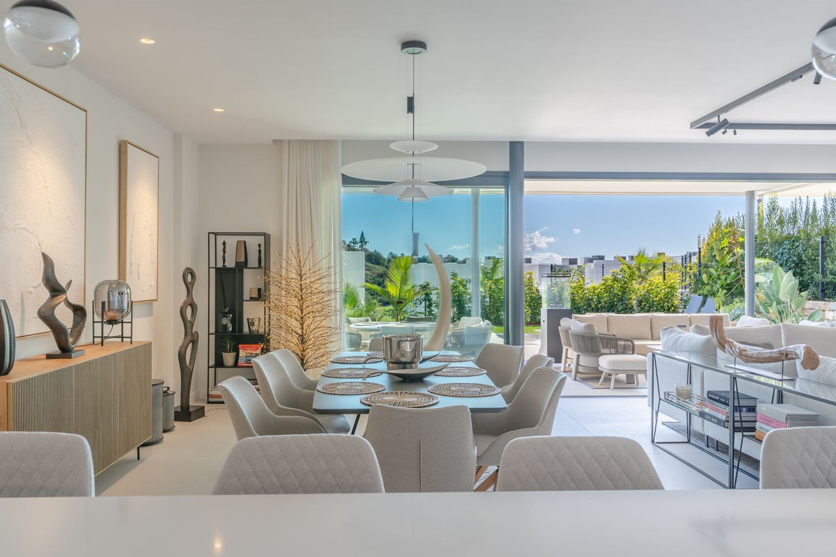 4 Bed Townhouse for sale in Santa Clara Costa Del Sol, Málaga, Spain