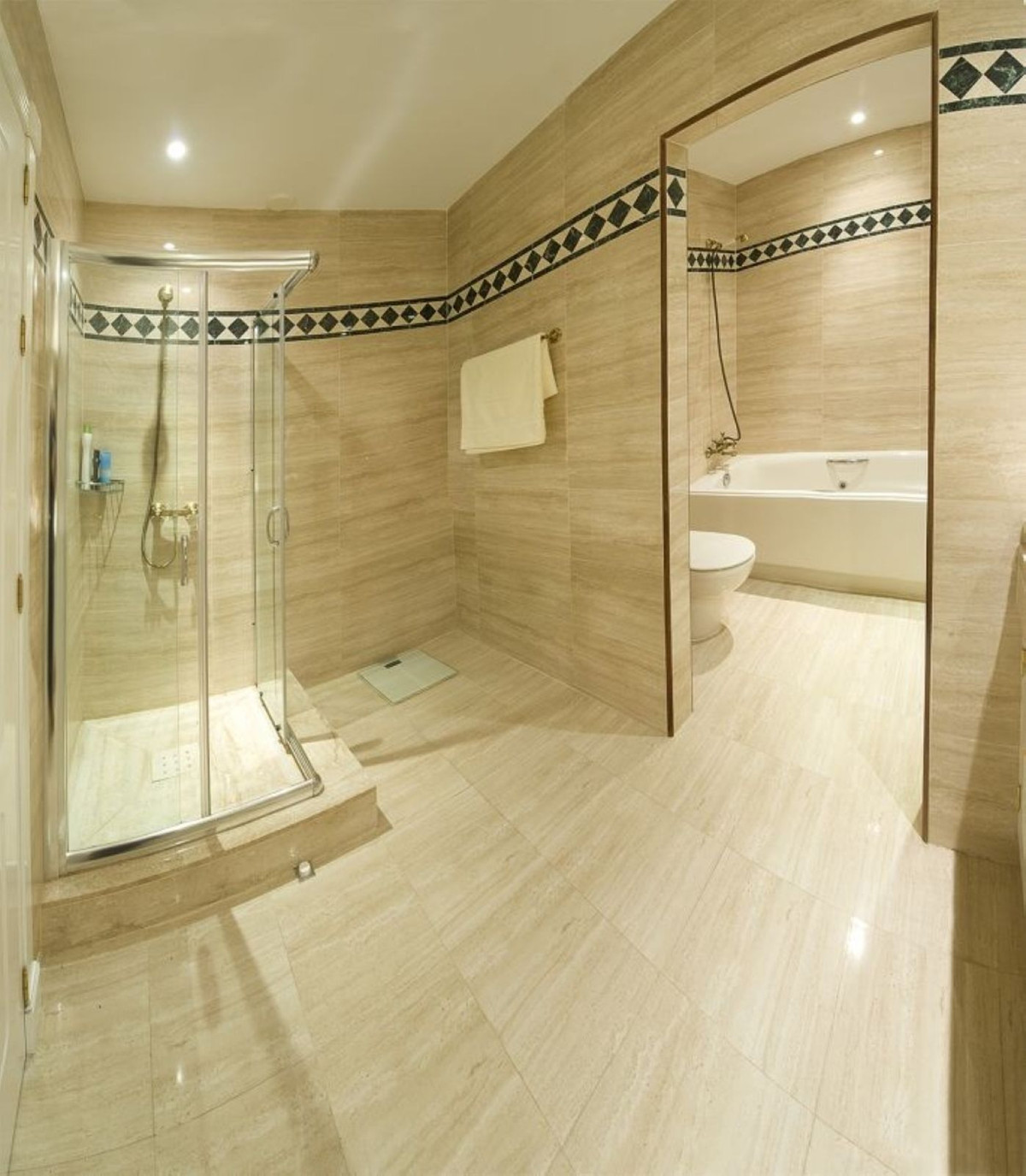 Se vende Apartamento Planta Baja de 2 dormitorios en Costa Del Sol, Málaga, España