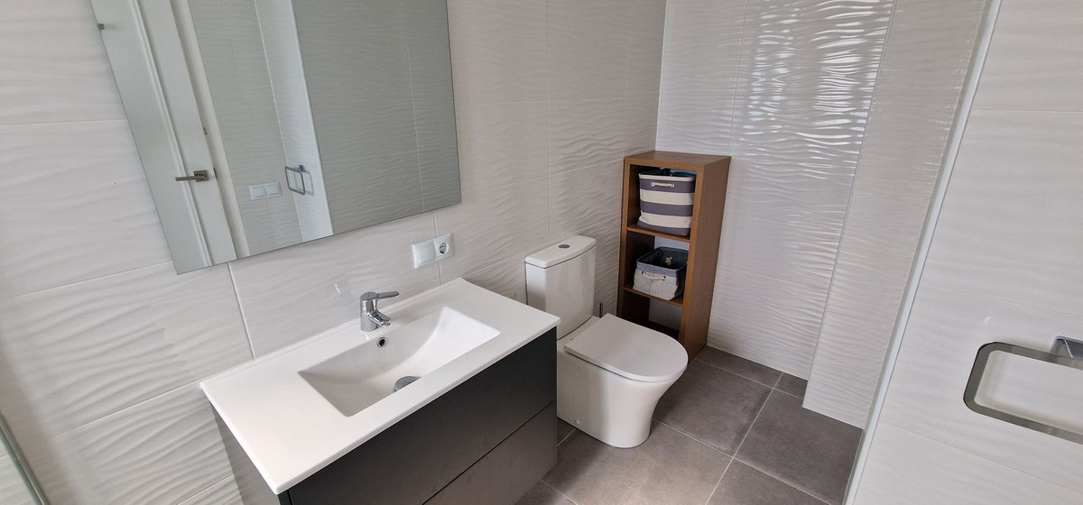 Se vende Adosada de 3 dormitorios en Costa Del Sol, Málaga, España