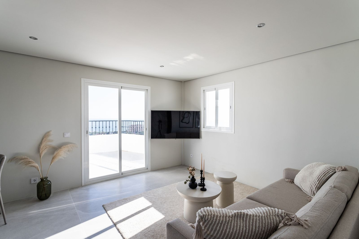 2 Bed Apartment for sale in Riviera Del Sol Costa Del Sol, Málaga, Spain