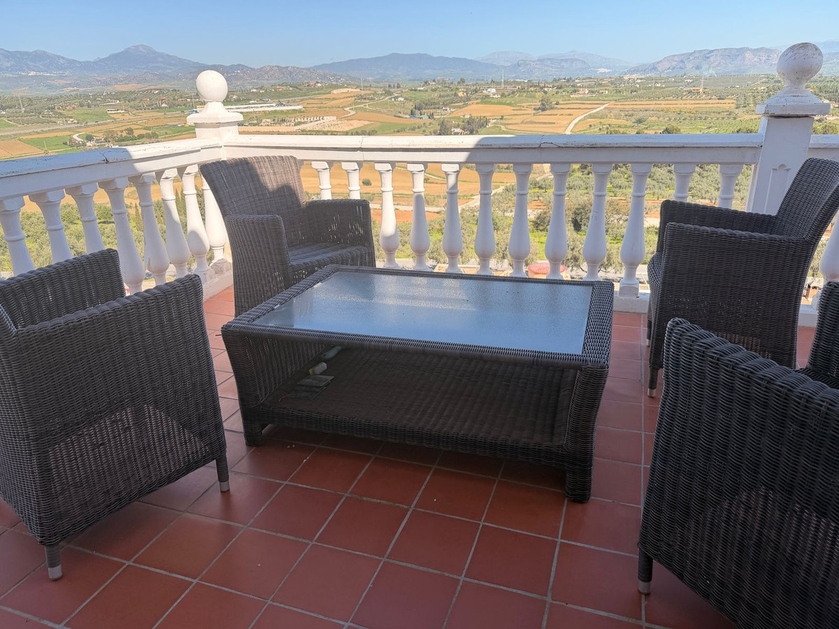 4 Bed Townhouse for sale in Coín Costa Del Sol, Málaga, Spain