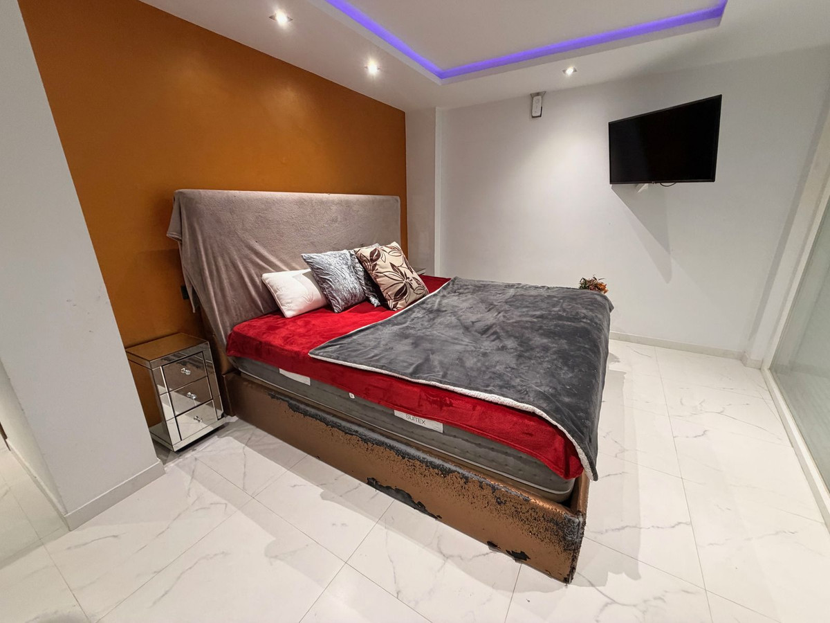 4 Bed Townhouse for sale in Coín Costa Del Sol, Málaga, Spain