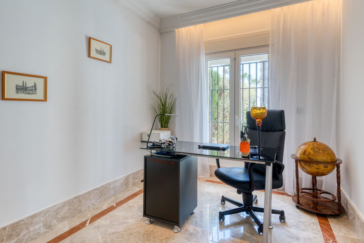 4 Bed Townhouse for sale in Santa Clara Costa Del Sol, Málaga, Spain
