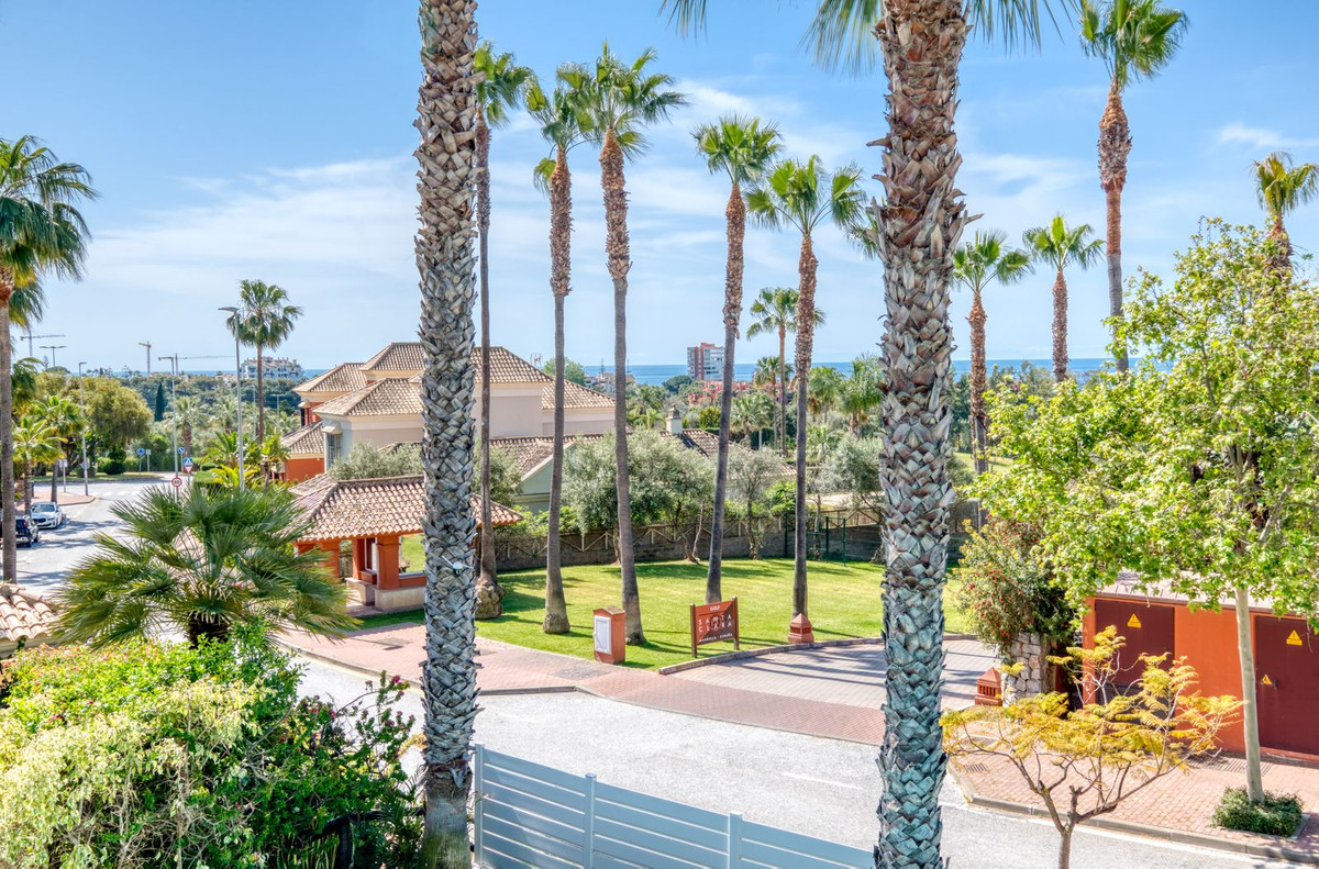 4 Bed Townhouse for sale in Santa Clara Costa Del Sol, Málaga, Spain