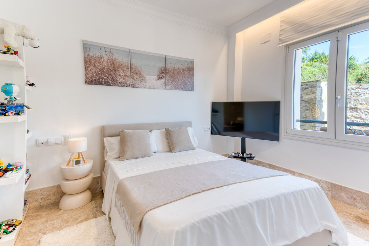 4 Bed Townhouse for sale in Santa Clara Costa Del Sol, Málaga, Spain