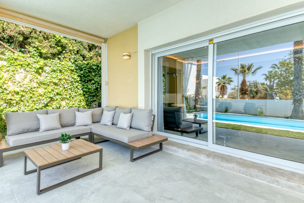4 Bed Townhouse for sale in Santa Clara Costa Del Sol, Málaga, Spain