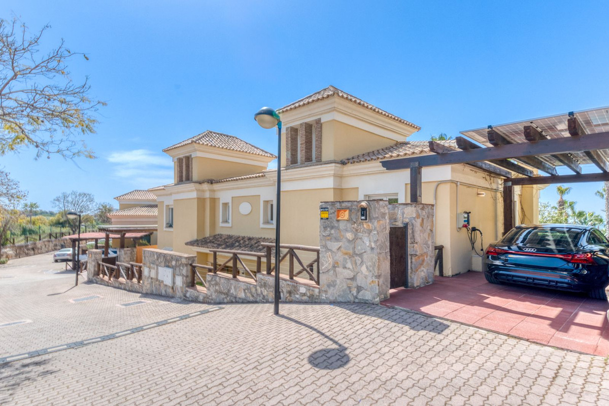 4 Bed Townhouse for sale in Santa Clara Costa Del Sol, Málaga, Spain