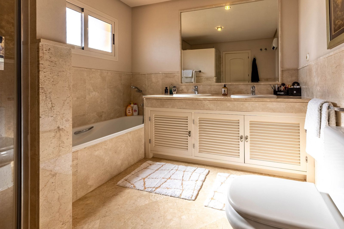 Se vende Dúplex de 4 dormitorios en Costa Del Sol, Málaga, España
